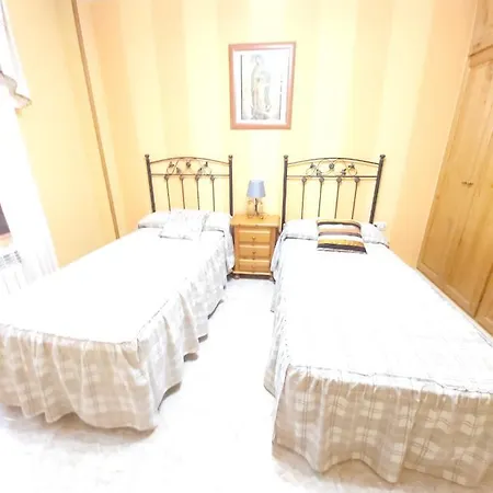 With 2 Bedrooms In Hinojedo With Wonderful City View Shared Pool And Wifi 5 Km From The Beach *